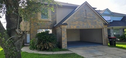 Building Photo - 3103 Barkers Crossing Ave