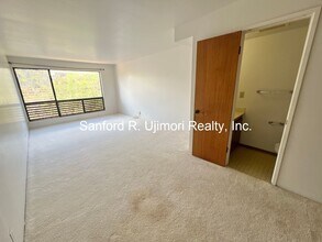 Building Photo - 98-640-640 Moanalua Loop