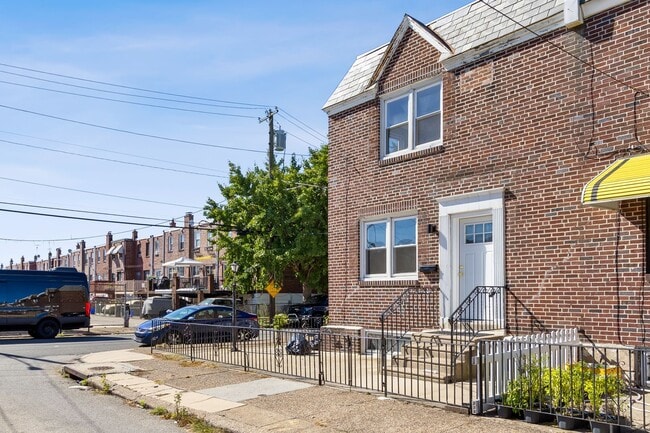 Photo - Wow! South Philly Modern 3 Bed 2 Bath Home! Yard! Central Air! W/D! H/W Floors! Gorgeous!