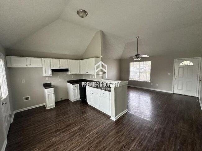 Building Photo - 6293 Hayfield - Available Now!