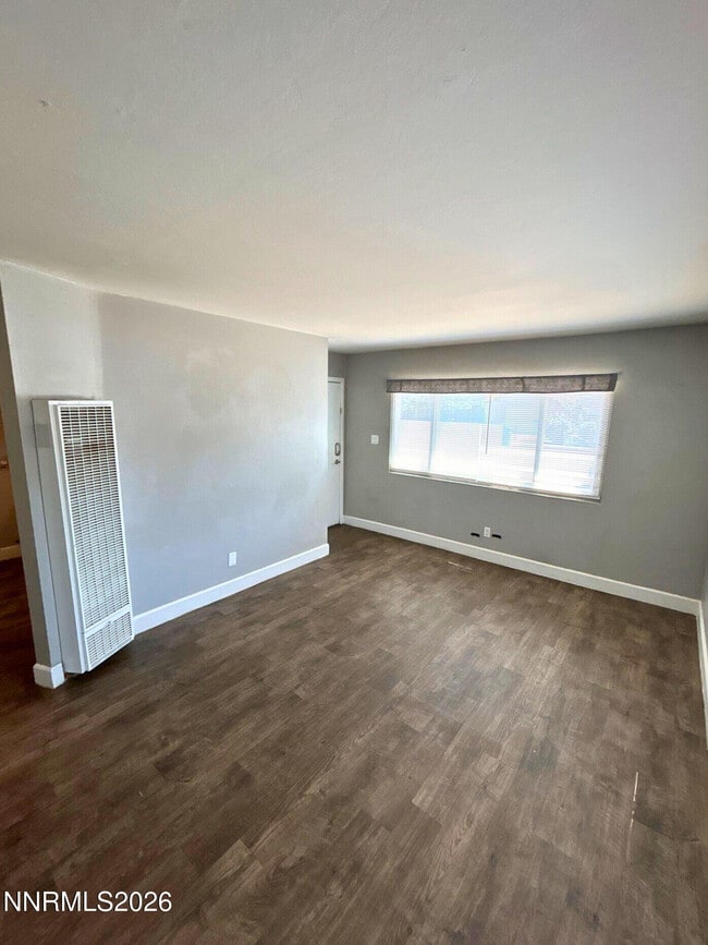 Building Photo - 835 20th St