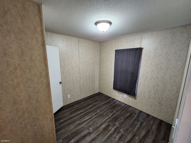 Foto del edificio - 2 br, 2 bath Mobile Home - 6405 Lois Street