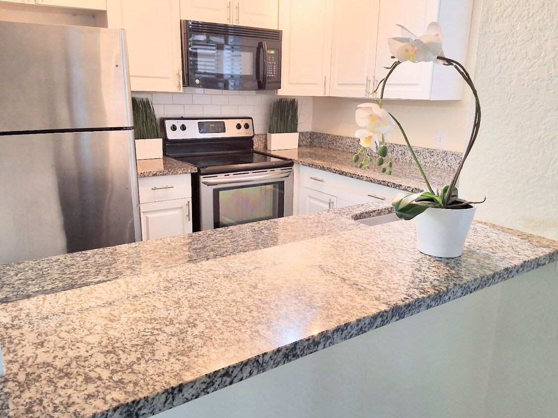 Beautiful Remodeled First Floor 2/2 Condo ... - Beautiful Remodeled First Floor 2/2 Condo ...