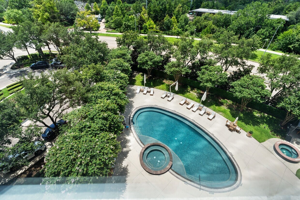 Foto principal - 3333 Allen Pkwy