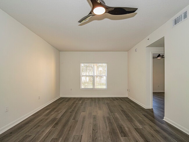 Foto del edificio - 5090 Fairways Cir