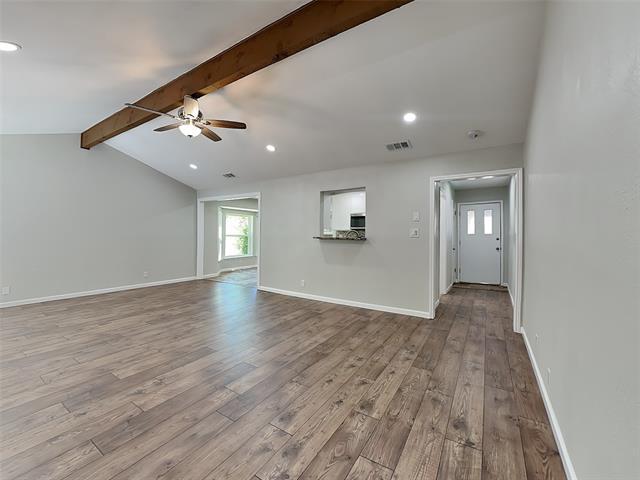 Foto del edificio - 1320 Juniper Ln