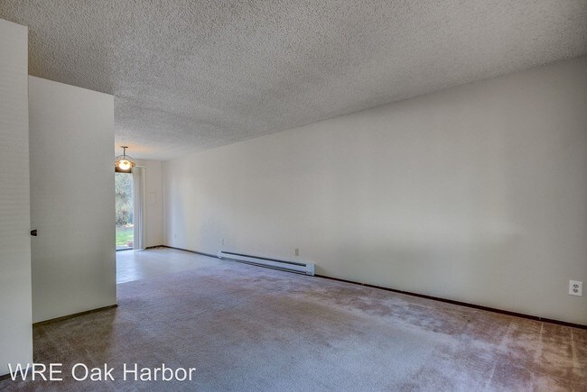 Building Photo - 1130 SW Harrier Cir