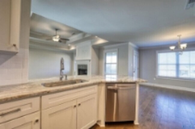 Foto del edificio - 15629 Ironcrest Drive NW