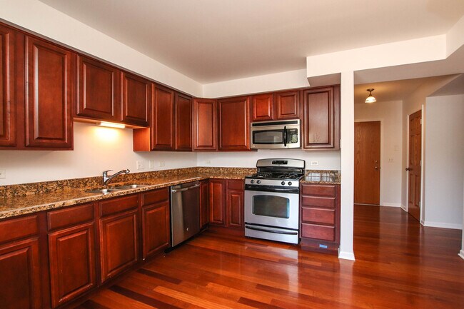 Foto del edificio - 3545 N Pulaski Rd