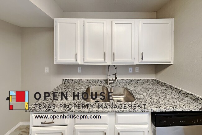 Foto del edificio - 6604 Blackberry Dr, Arlington
