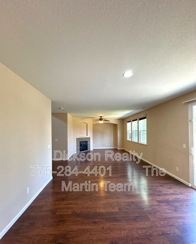 Building Photo - 545 Terracina Way