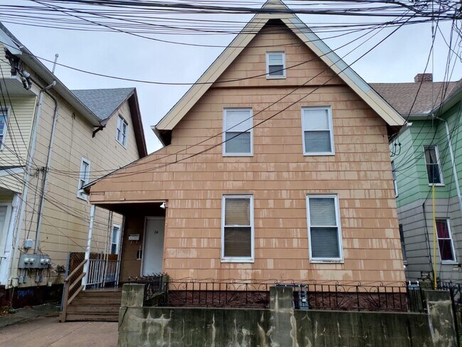 Building Photo - 24 Shelter St