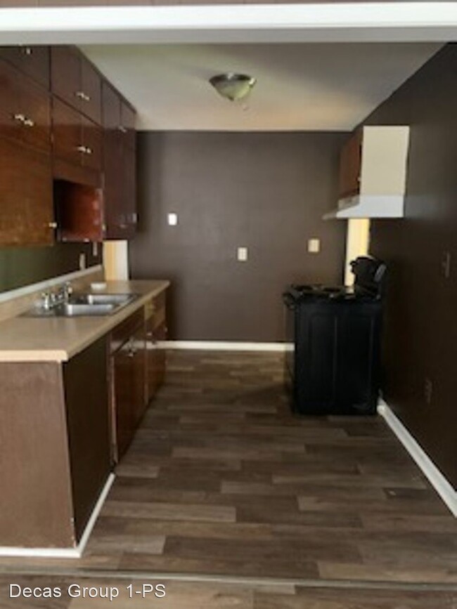 Building Photo - 3 br, 1 bath House - 1633 32nd Street