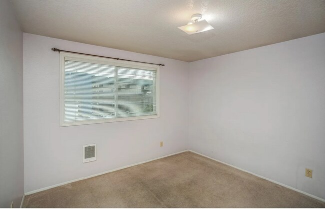 Foto del edificio - 870 S Holladay Dr