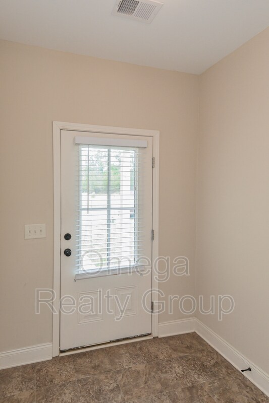 Building Photo - 4560 Barretts Trace Blvd