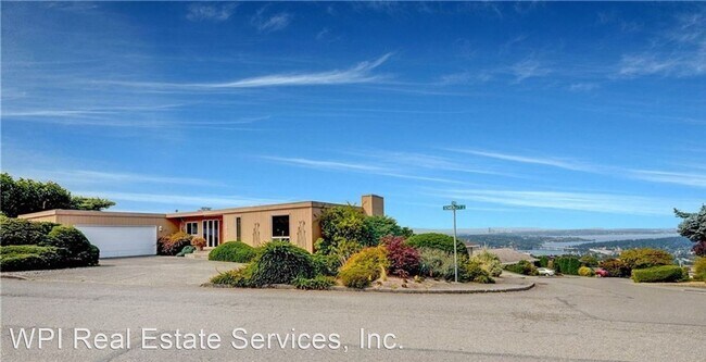 Foto del edificio - 4 br, 3 bath House - 13610 Somerset Lane SE