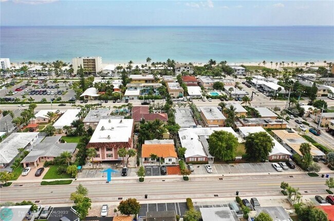 Building Photo - 4620 Bougainvilla Dr