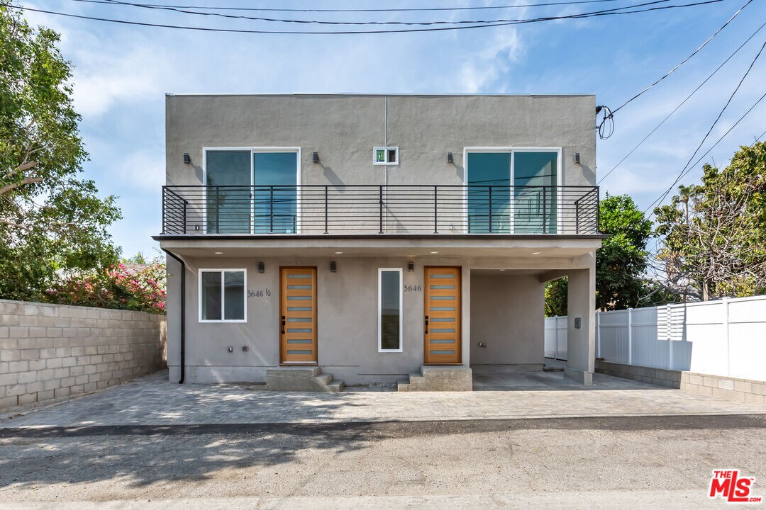 Primary Photo - 5033 1/2 Cartwright Ave