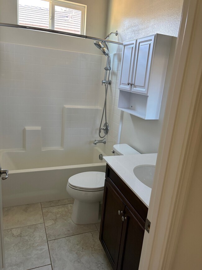 Foto del edificio - 43601 Brovello Dr