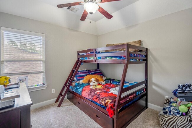 Foto del edificio - 63 Panterra Way