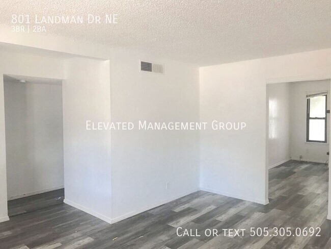 Foto del edificio - 801 Landman Dr NE