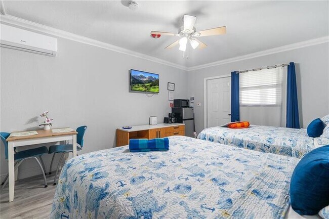 Foto del edificio - 2625 NE 13th Ct