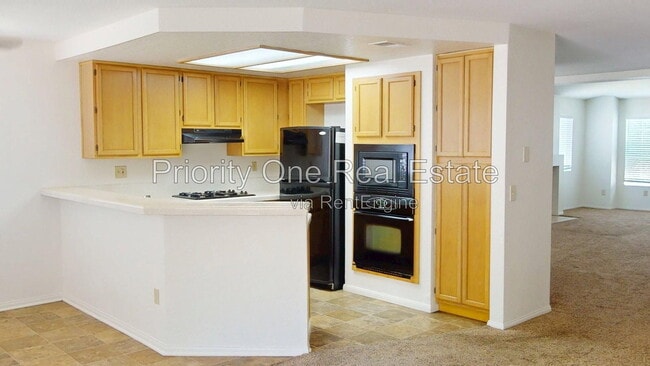 Building Photo - 11174 Paseo Montanoso