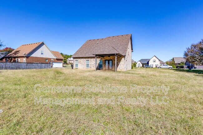 Foto del edificio - 1634 Earl Ct