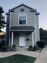 Building Photo - 1782 N Gregg Ave