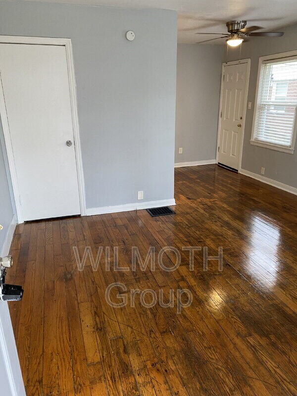 Photo - 615 N Tibbs Ave Apartment