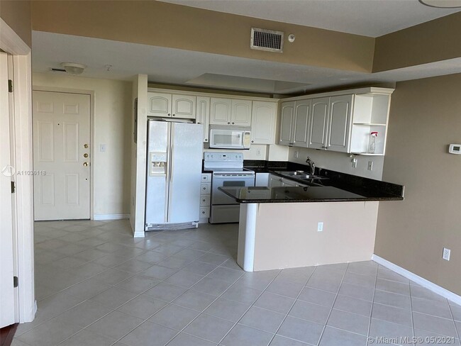 Building Photo - 3500 Coral Way