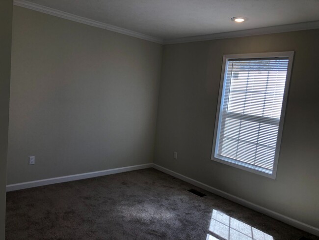 Foto del edificio - 3 Bdrm/2 Bath Duplex  Gray, TN 37615