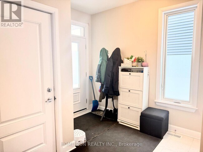 Building Photo - 338 Barrett Farm Dr