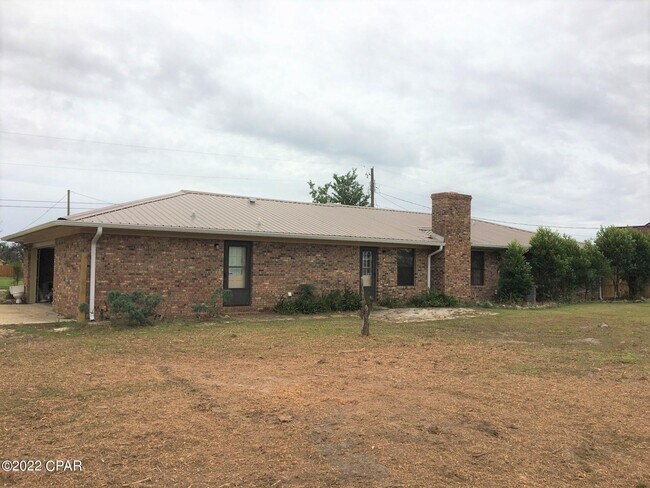 Building Photo - 5113 N Lakewood Dr