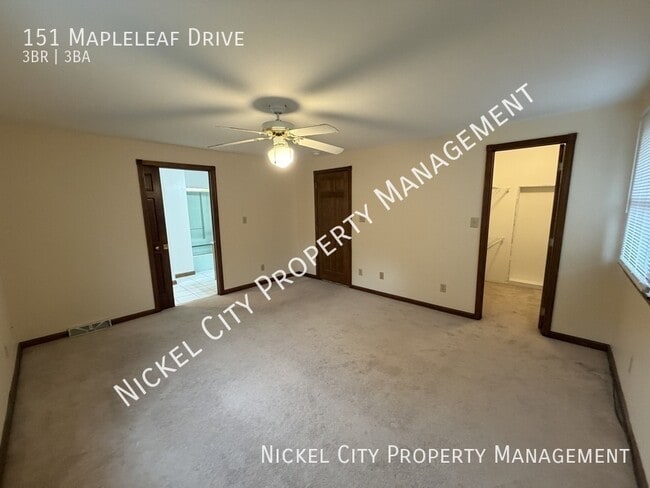 Building Photo - 151 Mapleleaf Dr