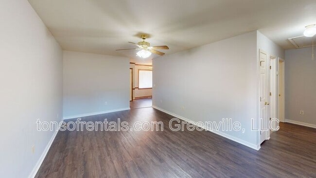 Building Photo - 201b Hipps Ave