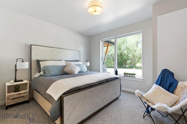 Foto del edificio - 2221 Willow Dr