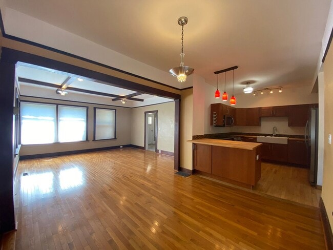 Building Photo - 3 Bedroom Home for Rent - HR Heights