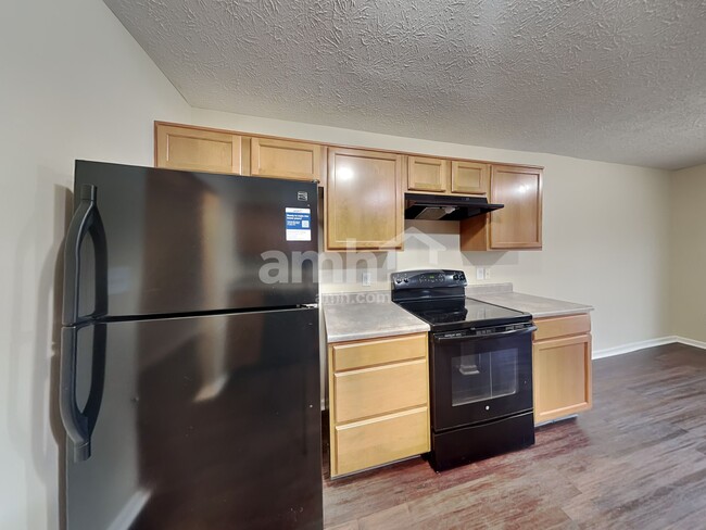 Foto del edificio - 7276 Burlat Ln