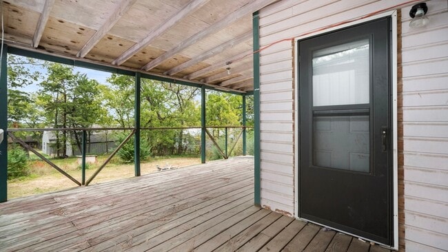 Building Photo - 337 W Court St