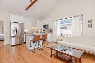 Building Photo - 6 Mill Ln