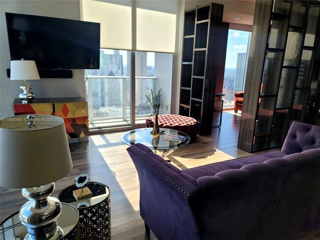 Foto del edificio - 151 SE 1st St