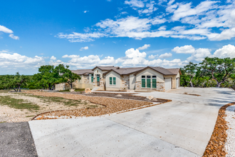 Building Photo - 3105 Comal Springs