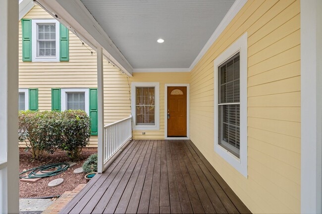 Building Photo - *Charming Farmhouse Style Retreat in Youngsville*