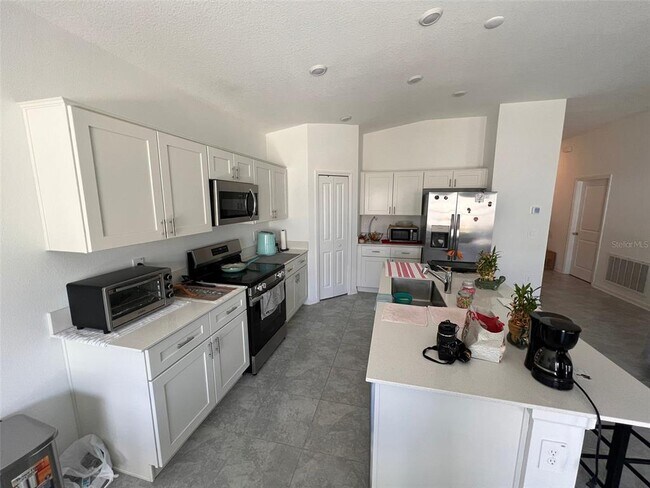 Foto del edificio - 1406 Deepwater Cir