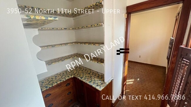 Building Photo - 3950 N 11th St