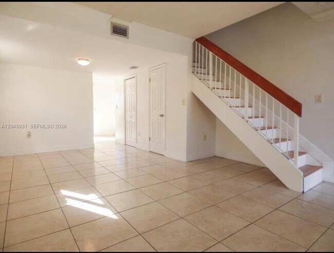 Building Photo - 8252 NW 6th Terrace