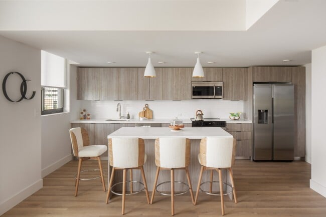 Building Photo - Revv