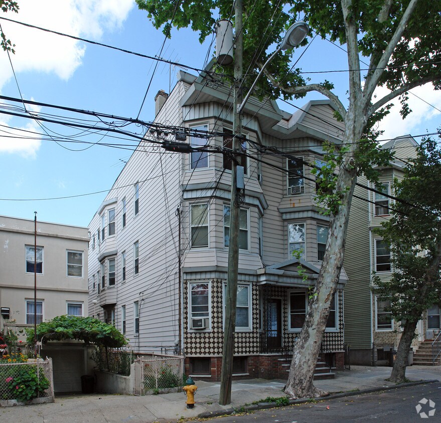 299 New York Ave, Newark, NJ 07105 Apartments in Newark, NJ