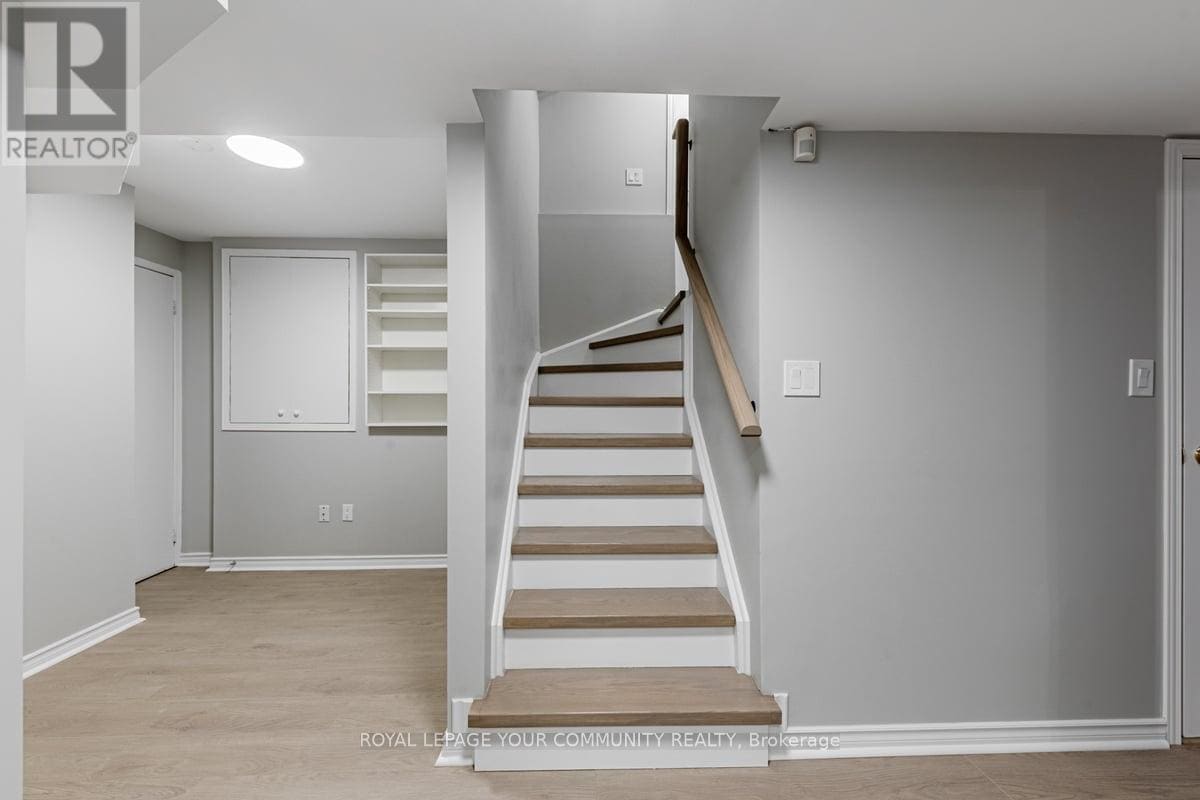 Photo principale - 35 Cedarhurst Dr